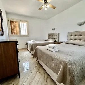 https://san-andres-resort-villa-45-golf-del-sur.in-canary-islands.com